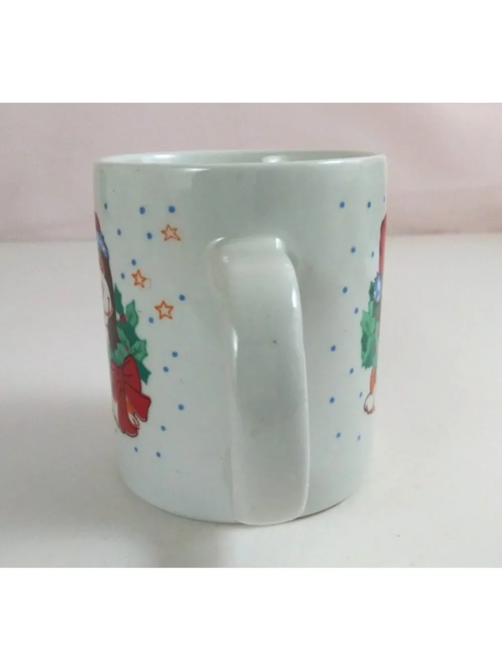 Vintage 1980's Christmas Hound Dog With Wreath Coffee Cup